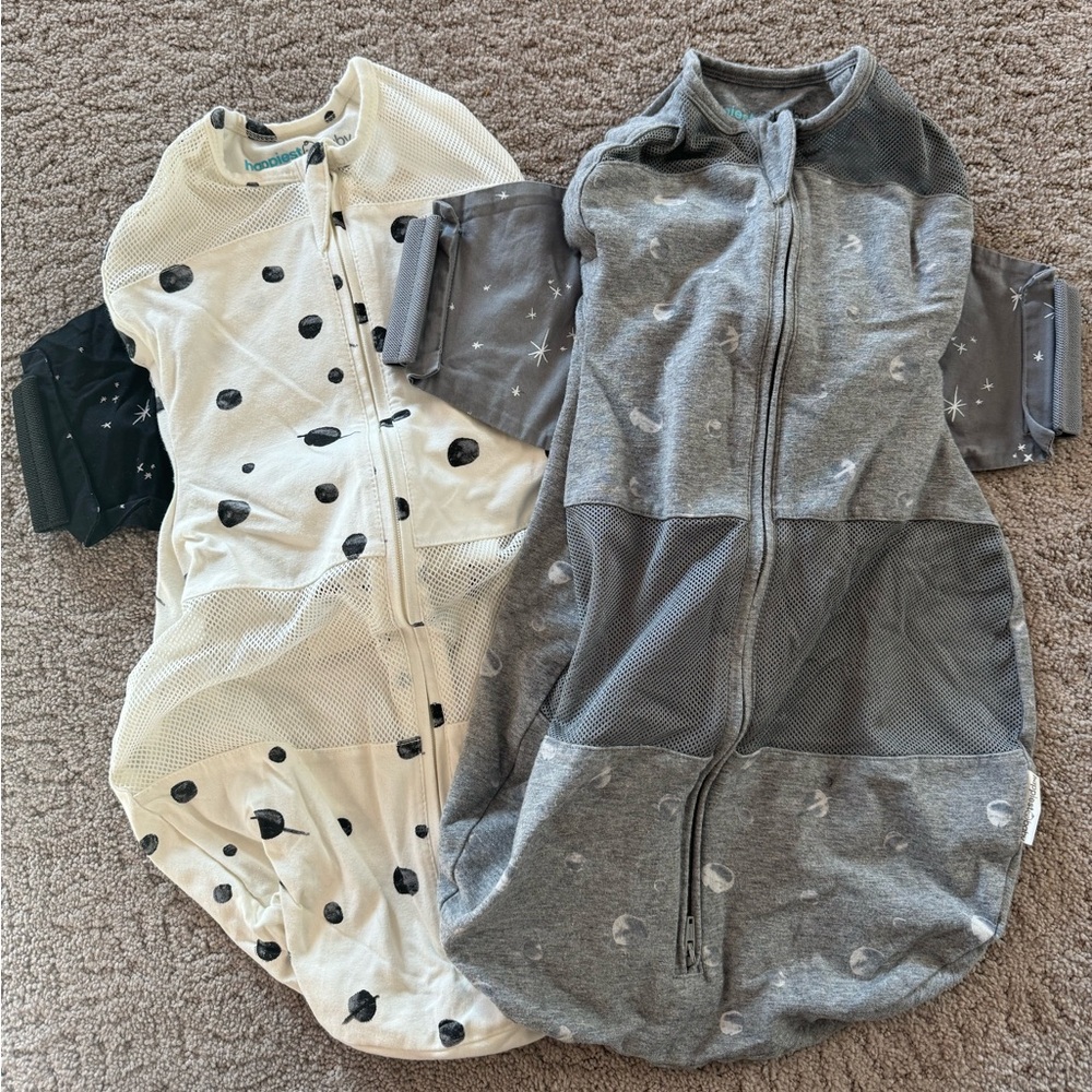 Snoo Sleep Sacks - Size Small - Ivory Planets and Graphite Planets
